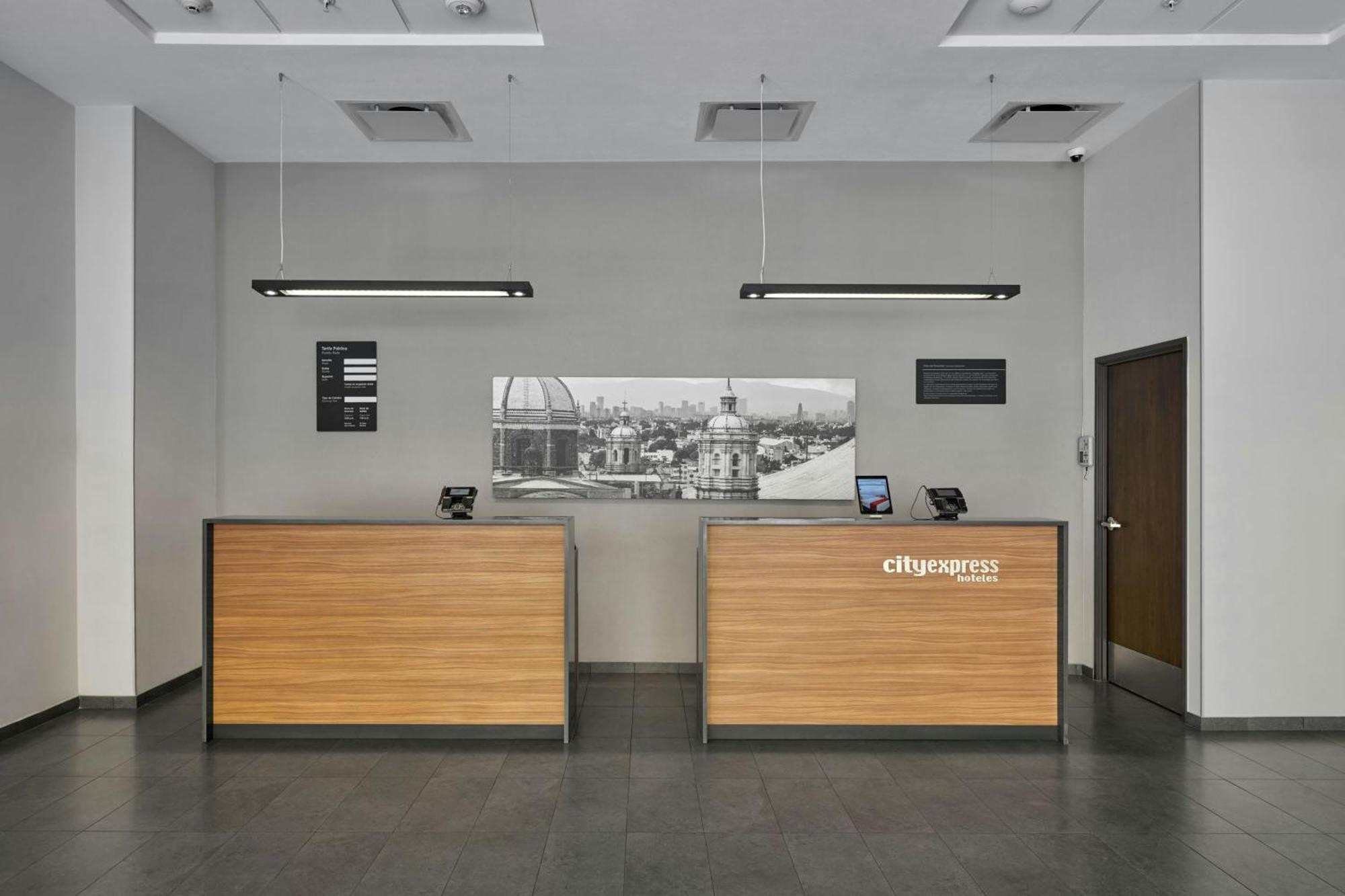 City Express By Marriott Ciudad De Mexico La Villa Extérieur photo